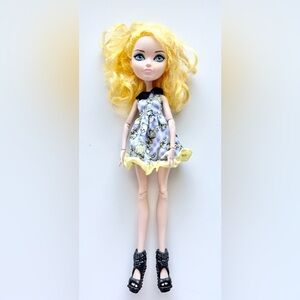 Ever After High Blondie Lockes Doll